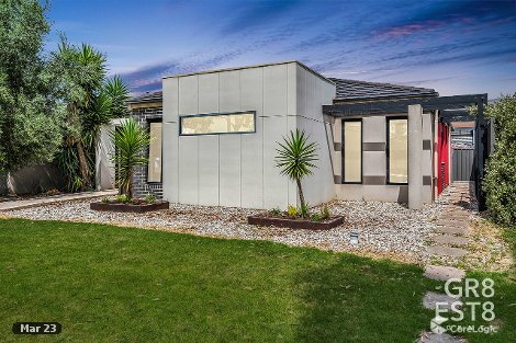 16 Frogmore Lane, Cranbourne North, VIC 3977