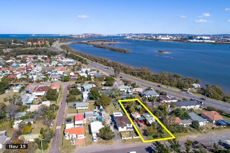 3 Vardon Rd, Fern Bay, NSW 2295