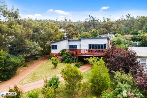 4 Moirunna Rd, Lindisfarne, TAS 7015