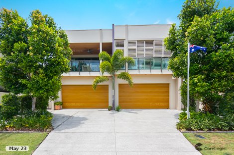 2/8 Eider Ave, Paradise Point, QLD 4216