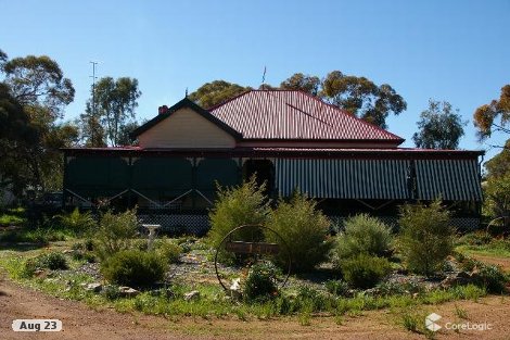 39 Suburban Rd, Quairading, WA 6383