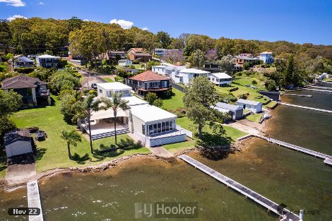 321 Coal Point Rd, Coal Point, NSW 2283