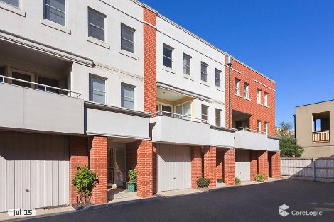 4/162 Stockmans Way, Kensington, VIC 3031