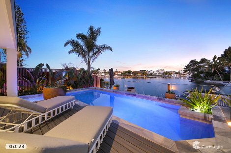 3 Vevey St, Mermaid Waters, QLD 4218