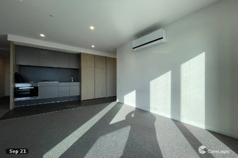 2404/8 Pearl River Rd, Docklands, VIC 3008