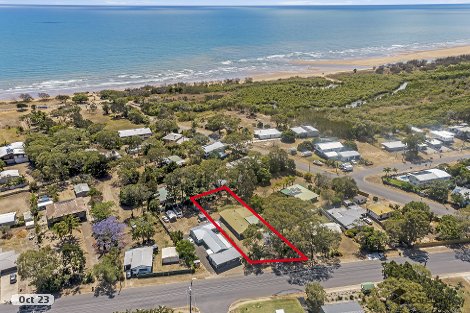 21 Moore Park Rd, Moore Park Beach, QLD 4670