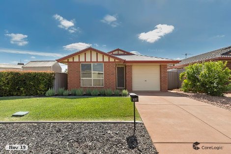 17 Glastonbury Way, Craigmore, SA 5114