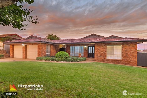 9 Spokes St, Kooringal, NSW 2650