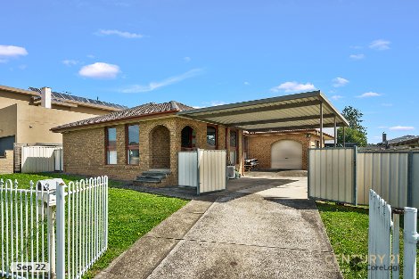 4 Serpentine St, Bossley Park, NSW 2176