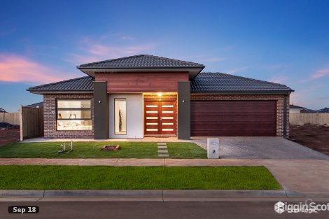 51 Wiltshire Bvd, Thornhill Park, VIC 3335