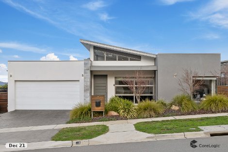 32 Edna Thompson Cres, Casey, ACT 2913