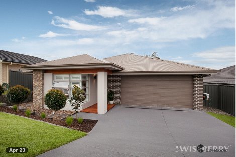 14 Voyager St, Wadalba, NSW 2259