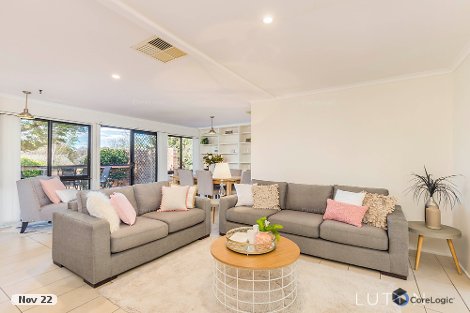 28 Govett Pl, Holder, ACT 2611