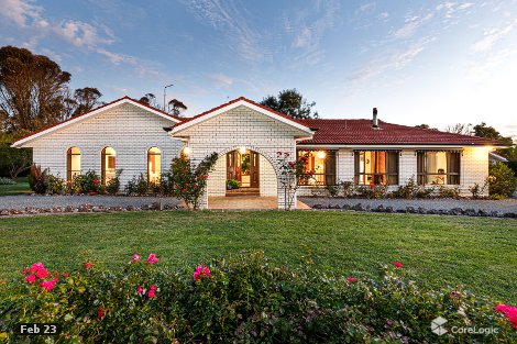 107 Cummins Rd, Mount Rowan, VIC 3352