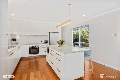 8 Manly Ave, Lindisfarne, TAS 7015