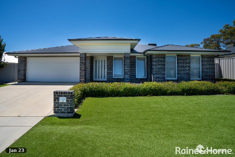 2 Turramia Cres, Gobbagombalin, NSW 2650