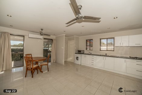 31 Wistaria Ave, Southport, QLD 4215