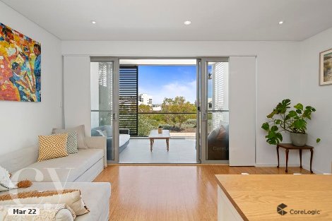 1/2 South Beach Prom, North Coogee, WA 6163