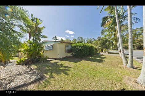 21 Grevillea St, Mooroobool, QLD 4870