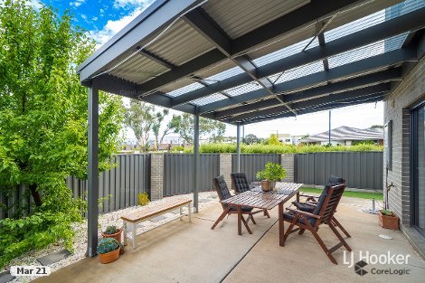 17/4 Annie Douglas St, Casey, ACT 2913