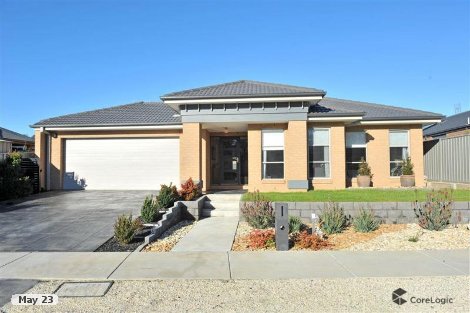 9 Topaz Ave, White Hills, VIC 3550