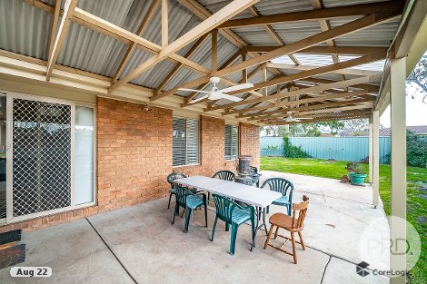 16 Elanora Pl, Glenfield Park, NSW 2650