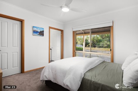 1/18 Coleraine Dr, Romsey, VIC 3434