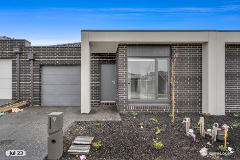 9 Frangipani Way, Mickleham, VIC 3064