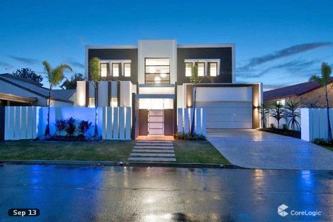 28 River Cres, Broadbeach Waters, QLD 4218