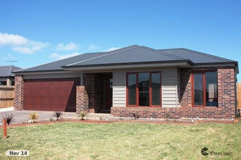 10 Lancelot Cres, Lancefield, VIC 3435