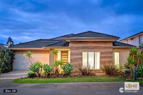 3 Shire Walk, Clyde North, VIC 3978