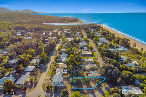 32 Lagoon Cres, Saunders Beach, QLD 4818