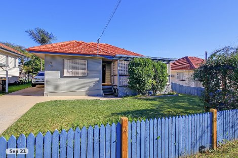 70 Dickenson St, Carina, QLD 4152