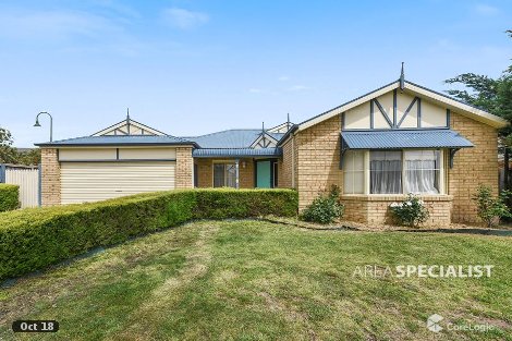 27 Cato Pkwy, Lynbrook, VIC 3975