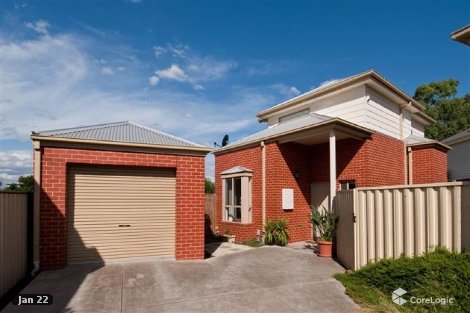 3/18 Conifer Ave, Brooklyn, VIC 3012