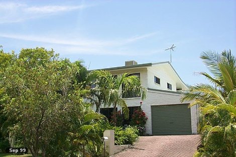 30 Trivia St, Palm Cove, QLD 4879