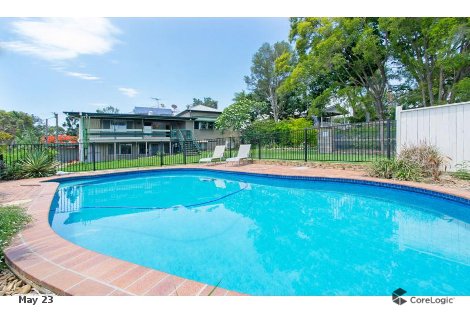 8 Pryde St, Woodend, QLD 4305