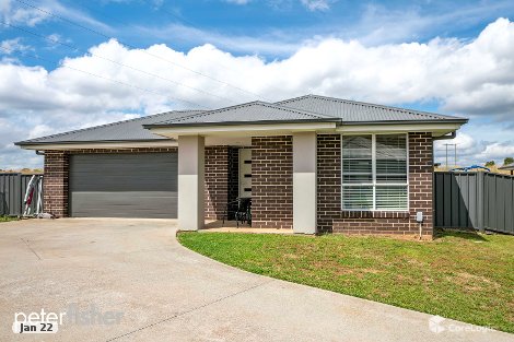 8 Mulhall Pl, Orange, NSW 2800