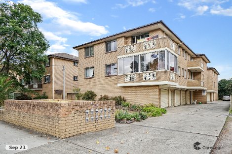 4 Columbia Cl, Woodrising, NSW 2284