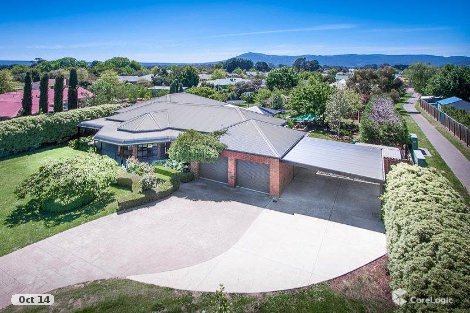 14 Chessy Park Dr, New Gisborne, VIC 3438