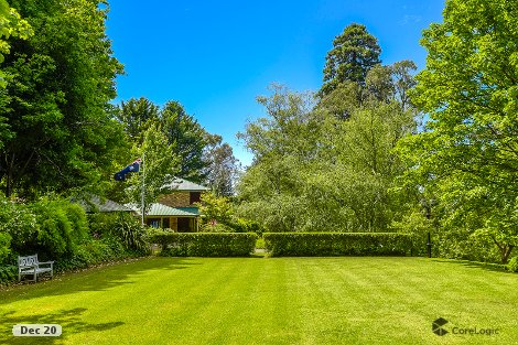 34 Ryans Pde, Mount Macedon, VIC 3441