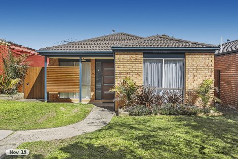 17 Farnborough Way, Berwick, VIC 3806