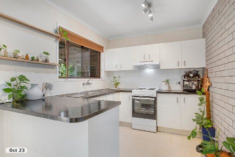 2 Moatah Dr, Beachmere, QLD 4510