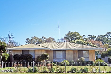 13 Plane St, Lucindale, SA 5272