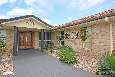 42 Bushlark Ave, Eli Waters, QLD 4655