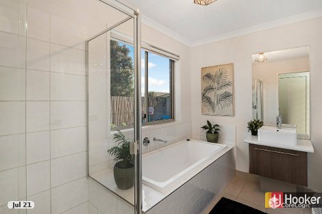 34 Watergum Way, Wallan, VIC 3756