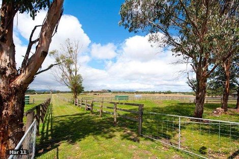 16 Carlsruhe Central Rd, Kyneton South, VIC 3444