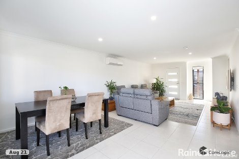 44 Oscar Cct, Roxburgh Park, VIC 3064