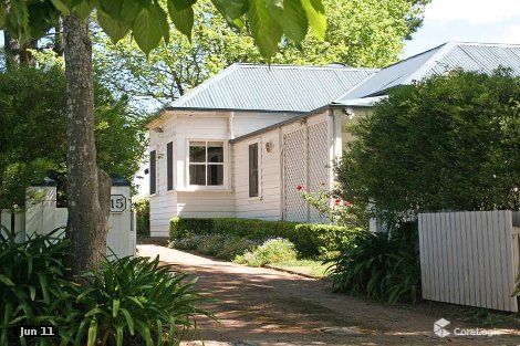 15 Sunninghill Ave, Burradoo, NSW 2576