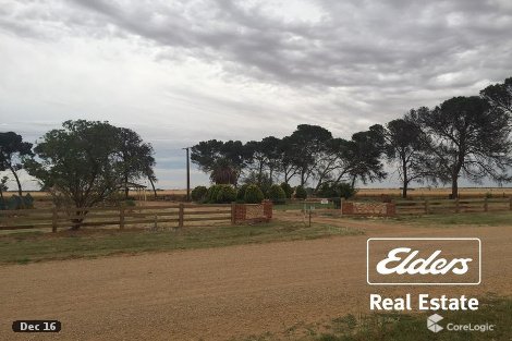 379 Selleck Rd, Woolsheds, SA 5400